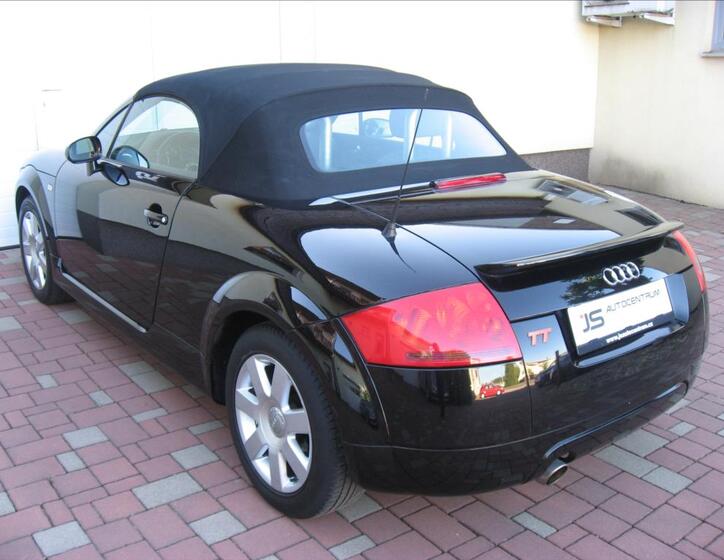 Audi TT 10