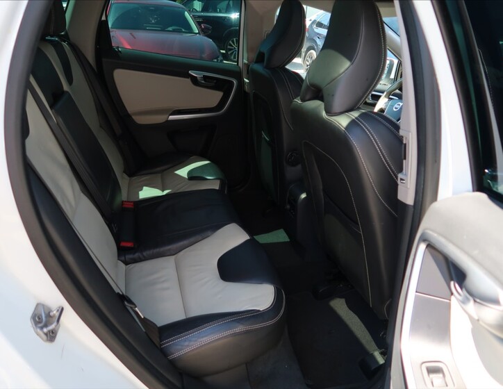 Volvo XC60 12