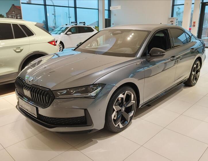 Škoda Superb 1