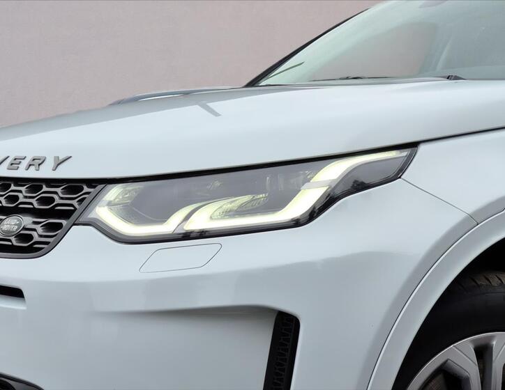 Land Rover Discovery 5