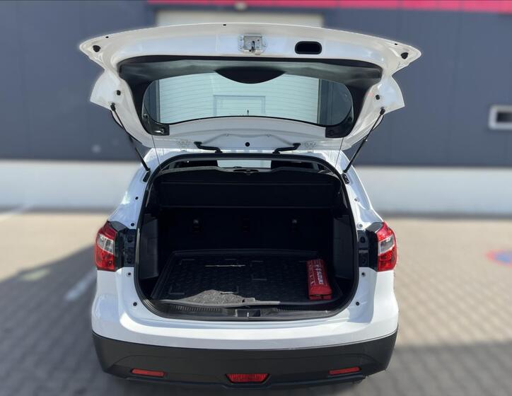 Suzuki SX4 S-Cross 7