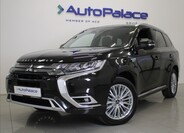 Mitsubishi Outlander 1