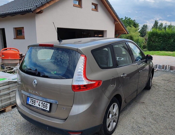 Renault Grand Scénic 16