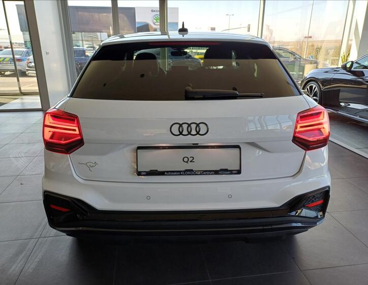 Audi Q2 6