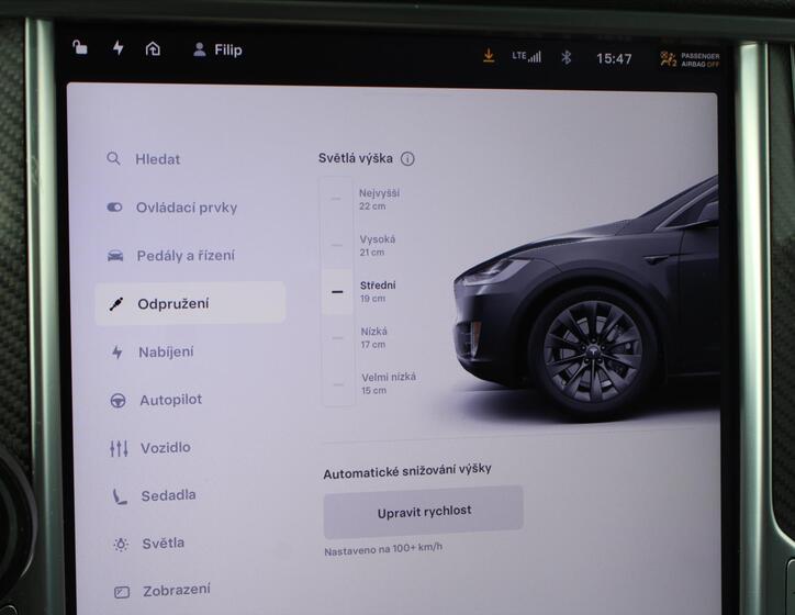 Tesla Model X 23