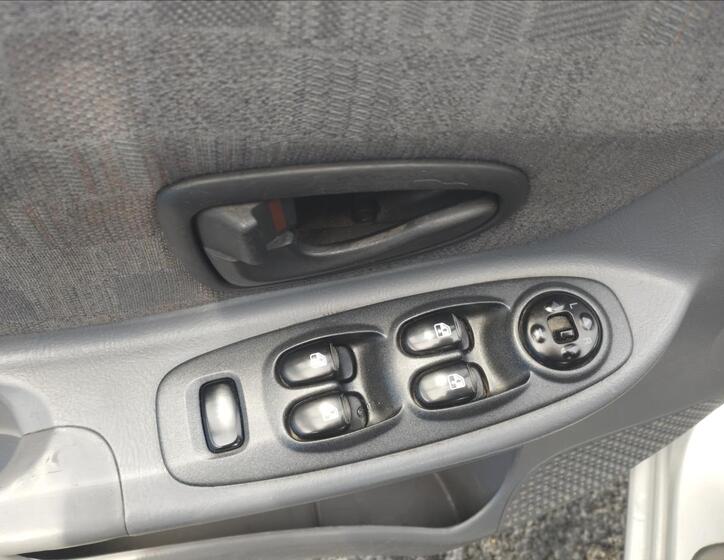 Hyundai Accent 13