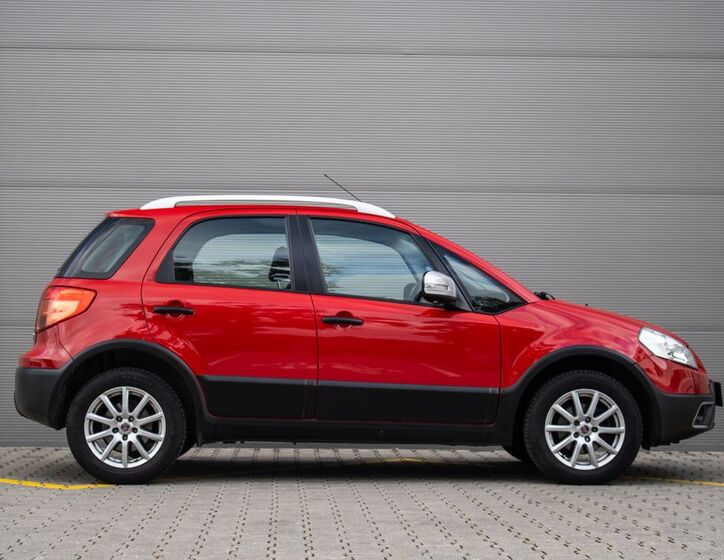 Fiat Sedici 4