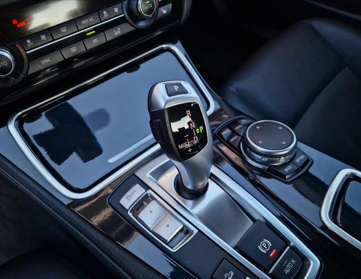 BMW Řada 5 32