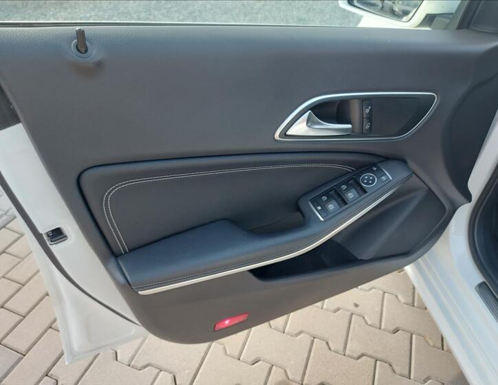 Mercedes-Benz CLA 23