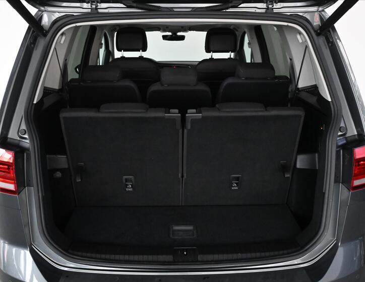 Volkswagen Touran 7