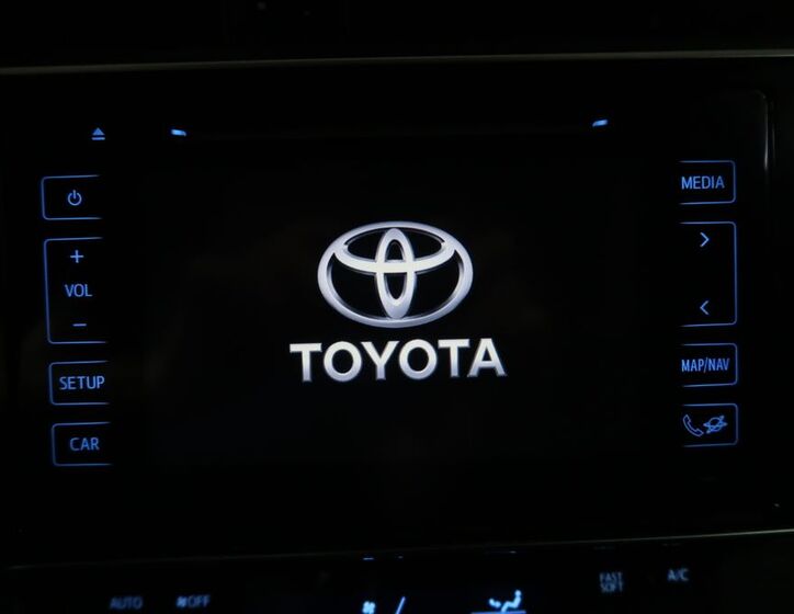 Toyota Auris 16