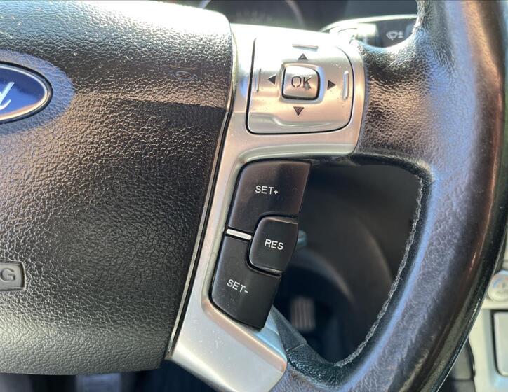 Ford Galaxy 22