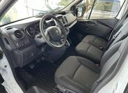 Renault Trafic 8