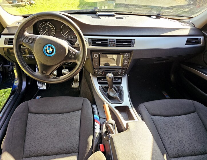 BMW Řada 3 18
