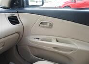KIA Rio 26