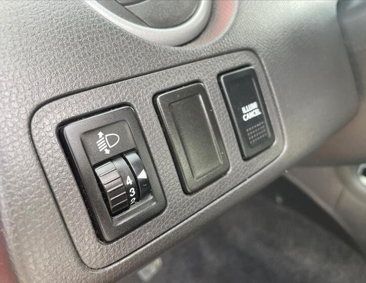 Suzuki Swift 13