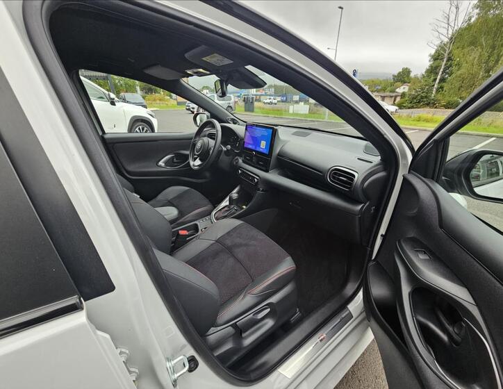 Toyota Yaris 14