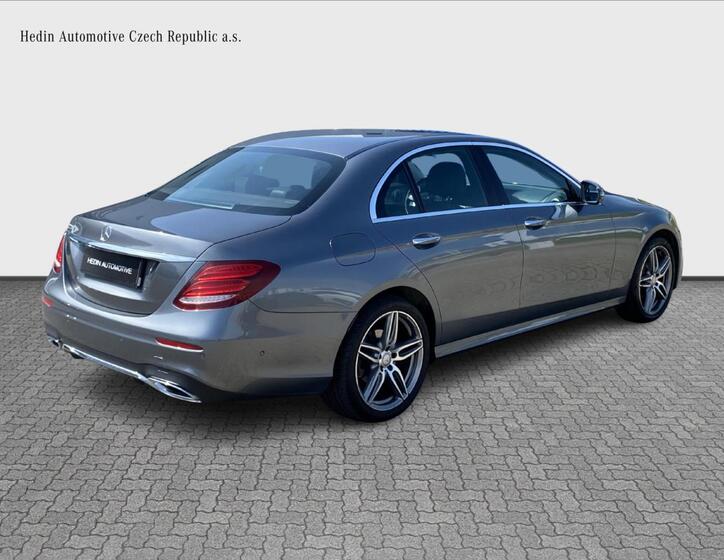 Mercedes-Benz Třídy E 5