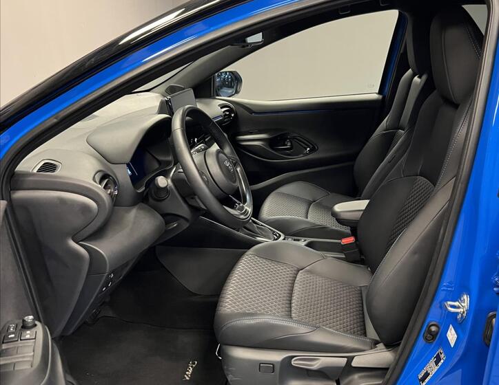 Toyota Yaris 9