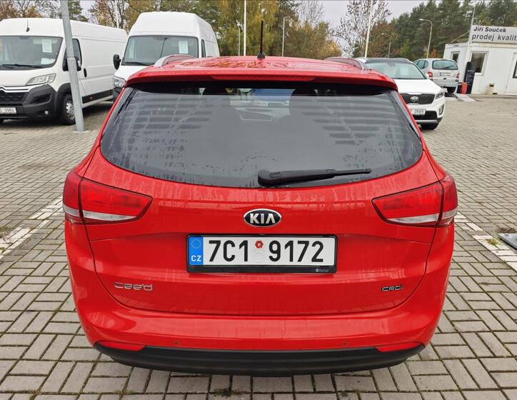 Kia Ceed 5