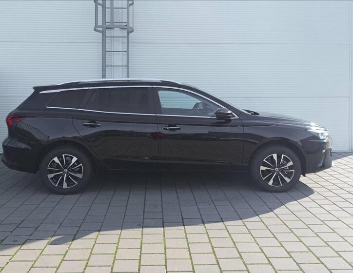 MG MG5 3