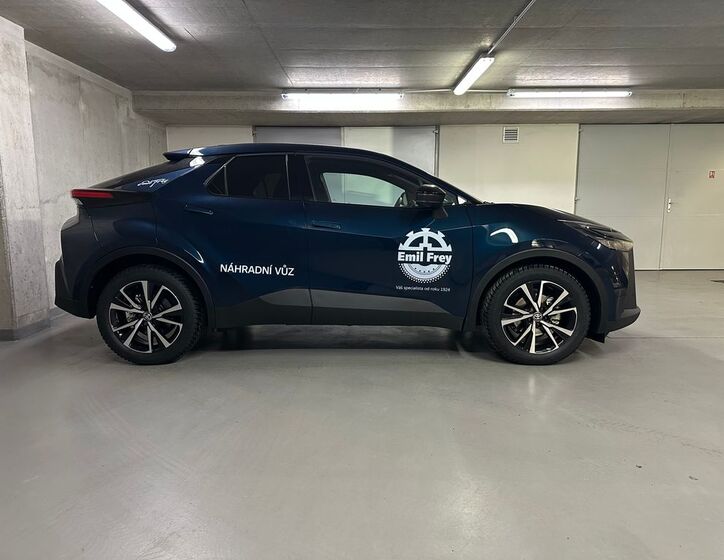 Toyota C-HR 4