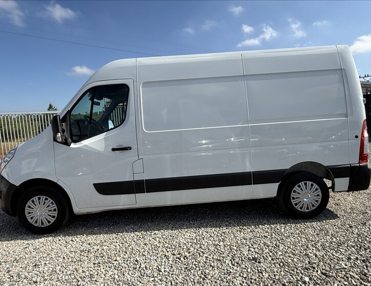 Renault Master 8