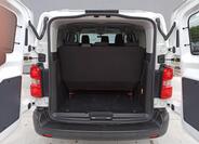 Toyota ProAce 9