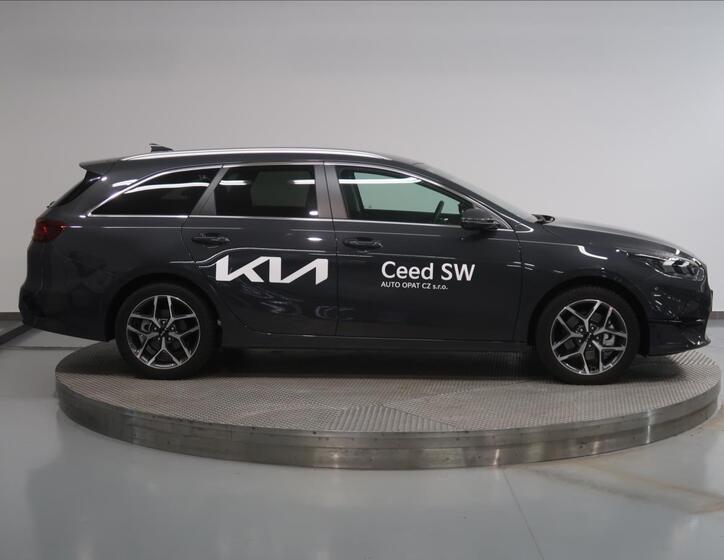 KIA Ceed 8