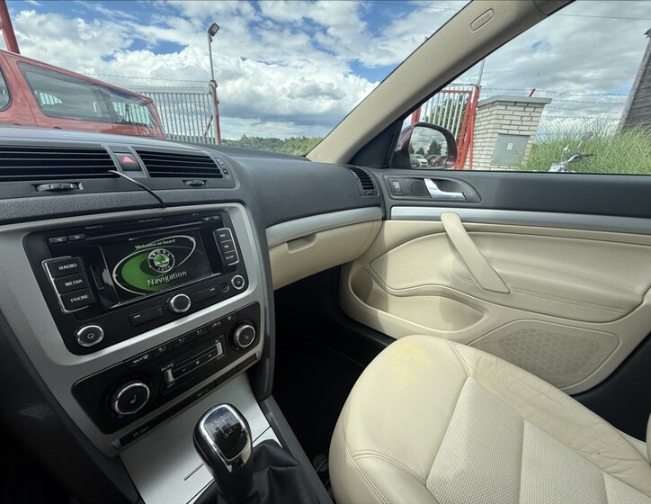 Škoda Octavia 12