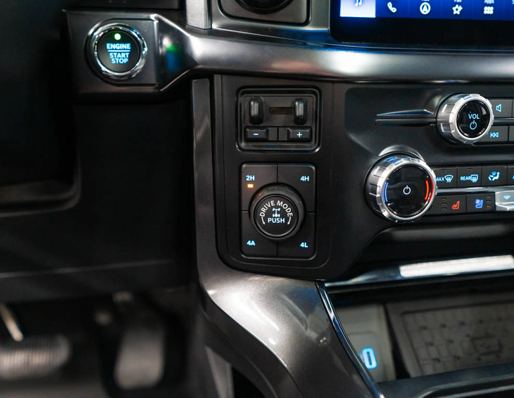 Ford F-150 32
