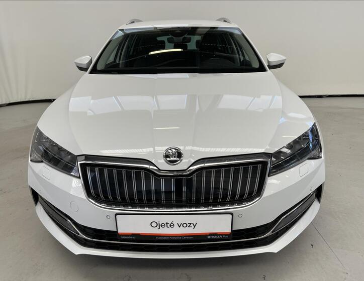 Škoda Superb 4