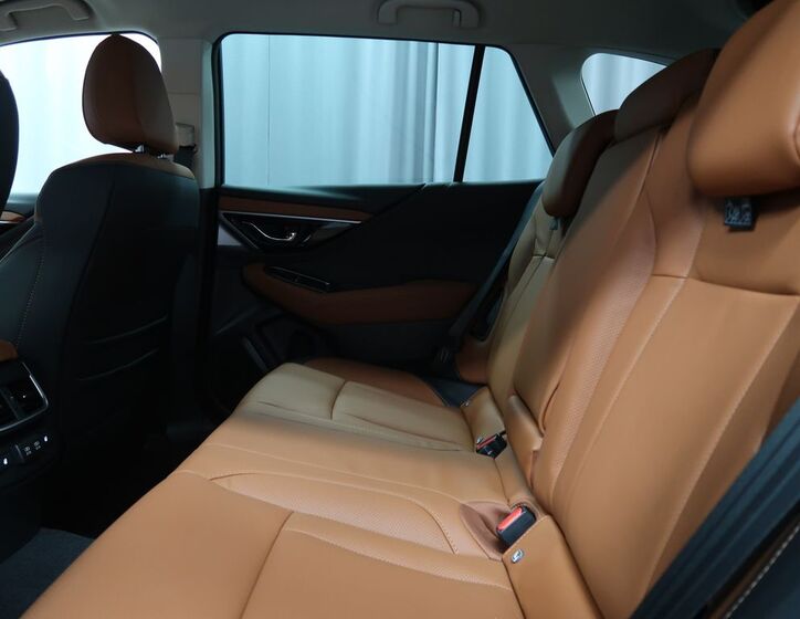 Subaru Outback 8