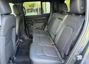 Land Rover Defender 15