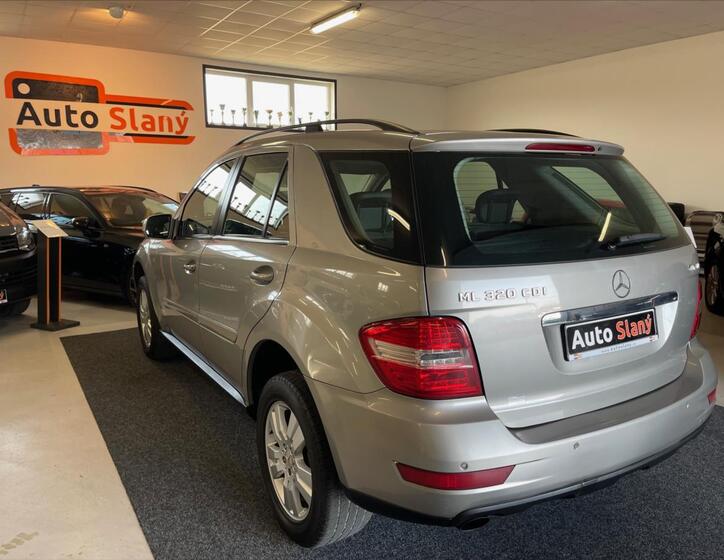 Mercedes-Benz Třídy M 5