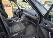Ford Galaxy 13