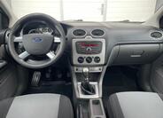 Ford Focus 16