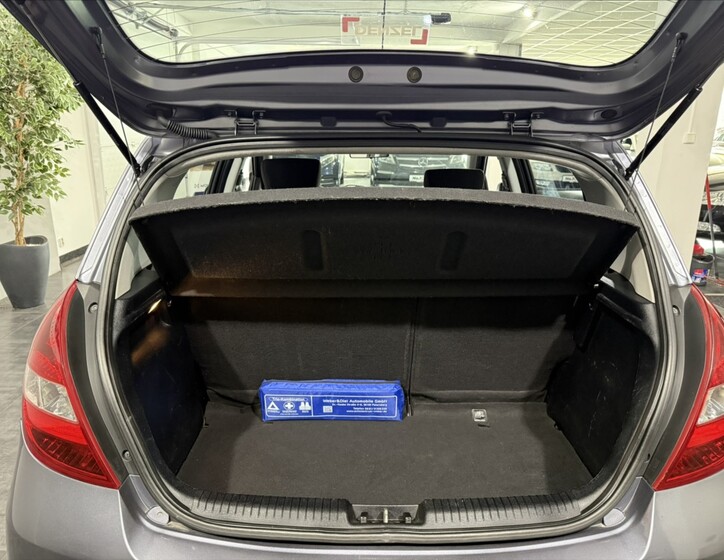 Hyundai i20 20