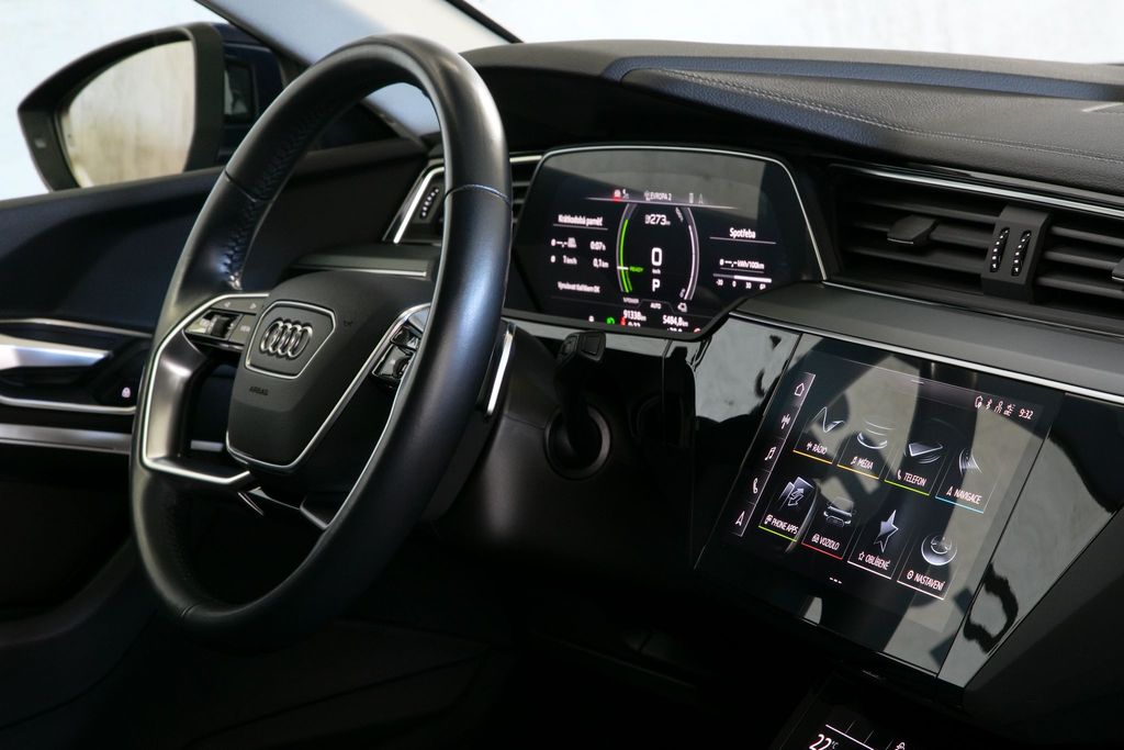 Audi e-tron