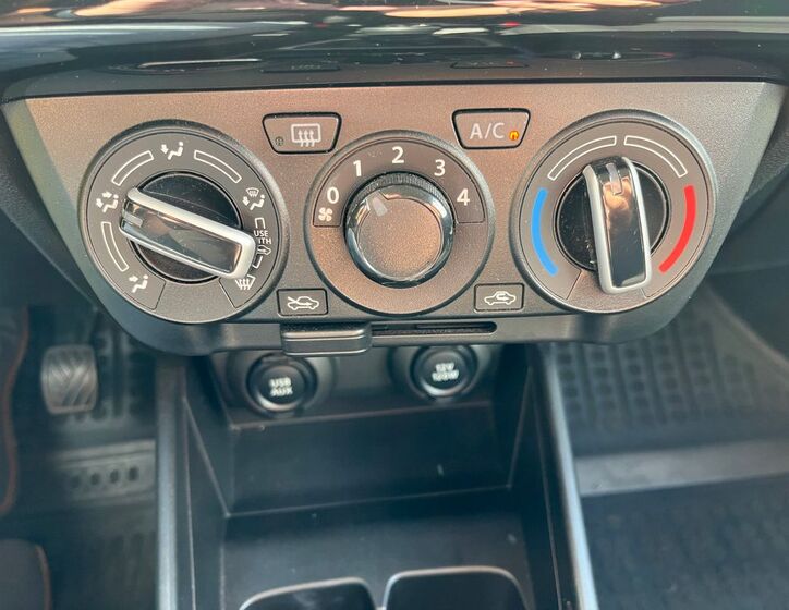 Suzuki Swift 24