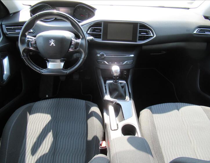 Peugeot 308 9