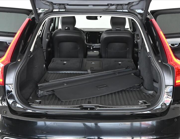 Volvo V90 7