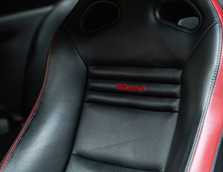 Nissan GT-R 28