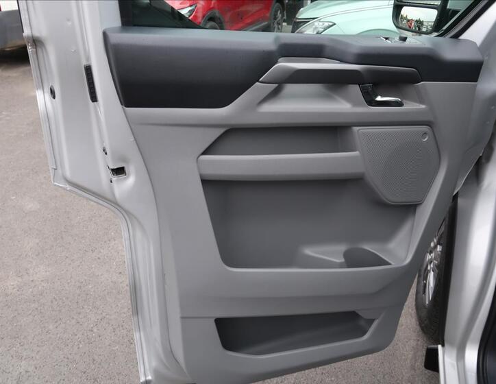 Ford Tourneo Custom 27