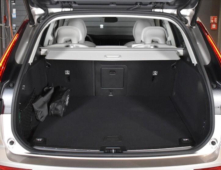 Volvo XC60 9