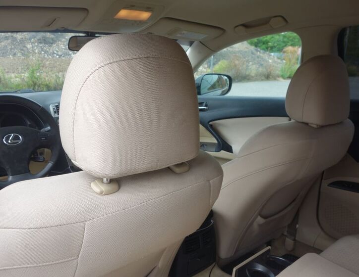 Lexus IS 220 26