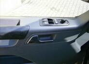 Volkswagen Multivan 15