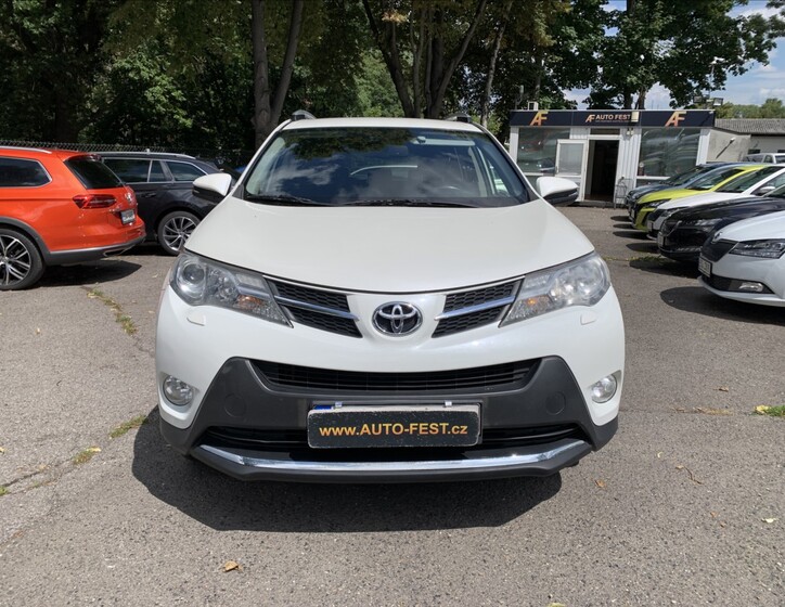 Toyota RAV4 2