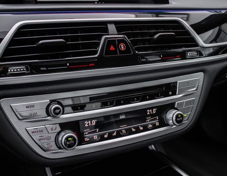 BMW Řada 7 55