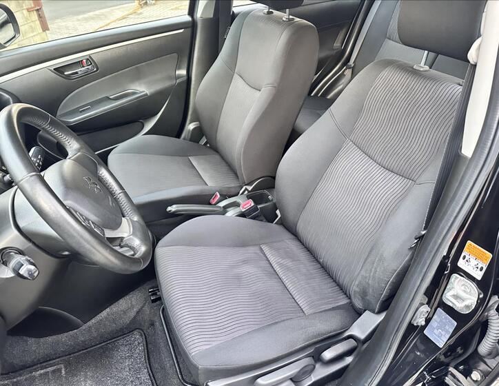 Suzuki Swift 12